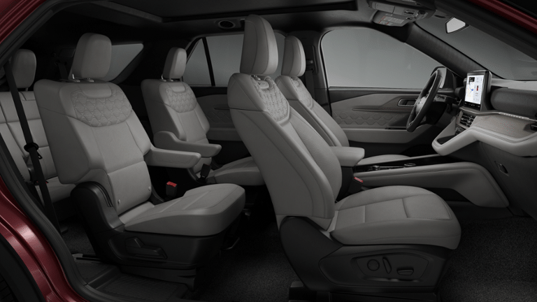 2027 Ford Explorer Platinum™