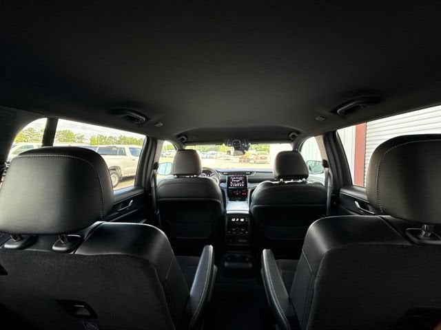 2024 Jeep Grand Cherokee L Altitude 4x2