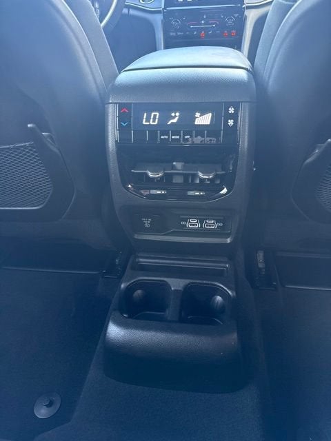 2024 Jeep Grand Cherokee L Altitude 4x2