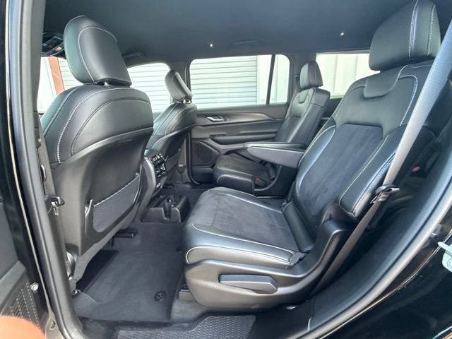 2024 Jeep Grand Cherokee L Altitude 4x2