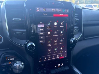 2025 RAM 1500 Laramie Crew Cab 4x4 5'7" Box