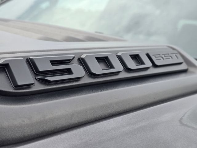 2025 RAM 1500 Laramie Crew Cab 4x4 5'7" Box