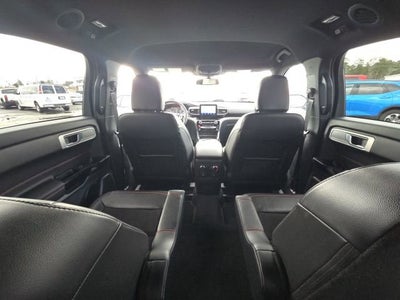 2024 Ford Explorer ST-Line