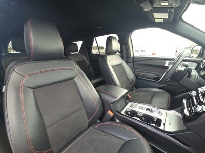 2024 Ford Explorer ST-Line
