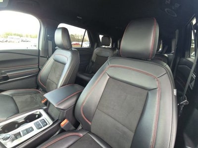 2024 Ford Explorer ST-Line