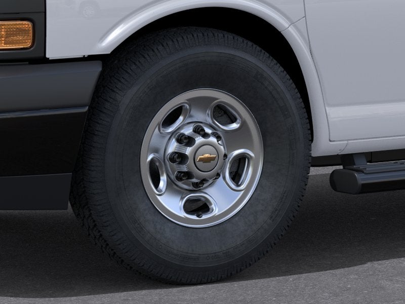 2026 Chevrolet Express Passenger 1LS