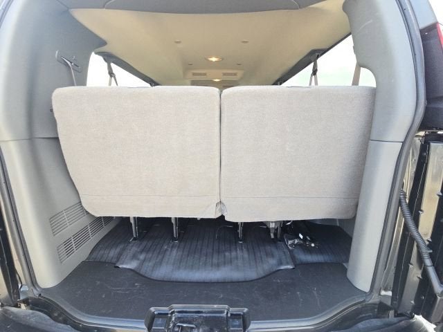 2025 Chevrolet Express Passenger 3500 1LS