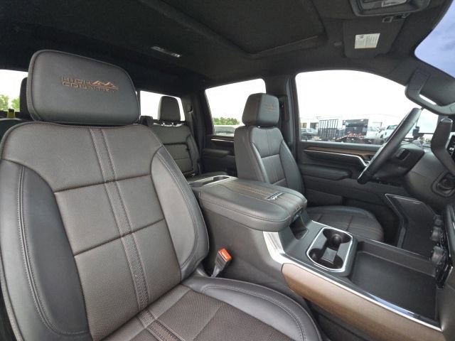 2025 Chevrolet Silverado 3500 HD High Country DRW