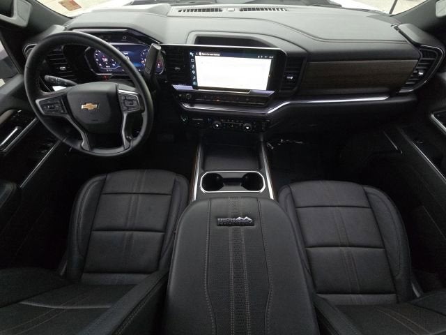 2025 Chevrolet Silverado 3500 HD High Country DRW