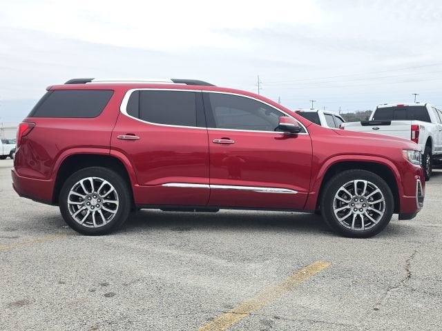2023 GMC Acadia Denali