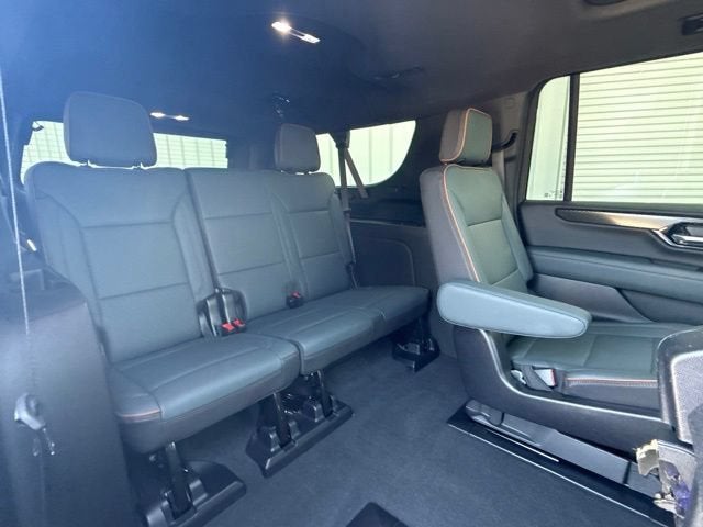 2025 GMC Yukon XL AT4
