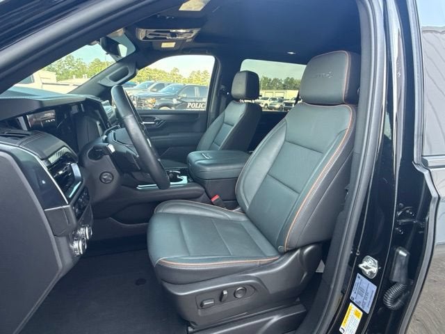 2025 GMC Yukon XL AT4