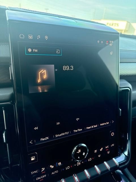 2025 GMC Yukon XL AT4