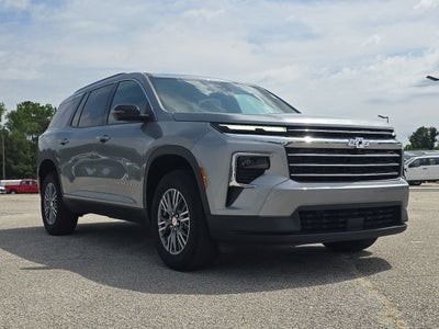 2024 Chevrolet Traverse LT