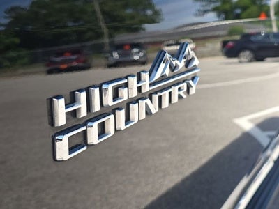 2023 Chevrolet Traverse High Country