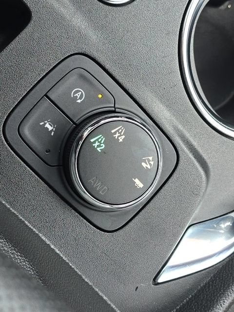 2023 CHEV TRAV NA