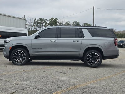 2023 Chevrolet Suburban RST