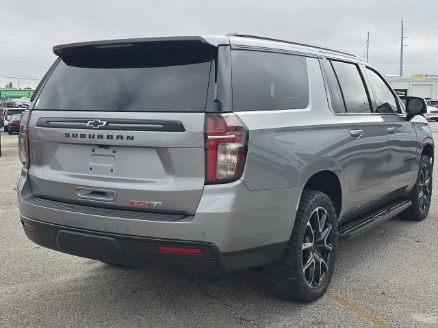 2023 Chevrolet Suburban RST