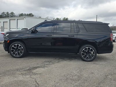 2023 Chevrolet Suburban RST
