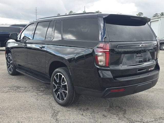 2023 Chevrolet Suburban RST