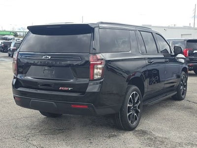 2023 Chevrolet Suburban RST