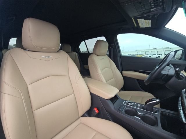 2024 Cadillac XT4 Luxury