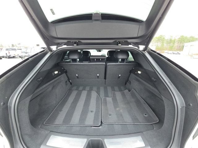 2024 Cadillac LYRIQ Luxury 1