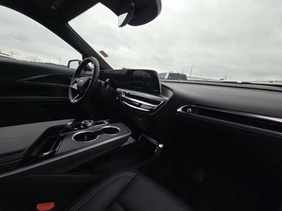 2024 Cadillac LYRIQ Luxury 1