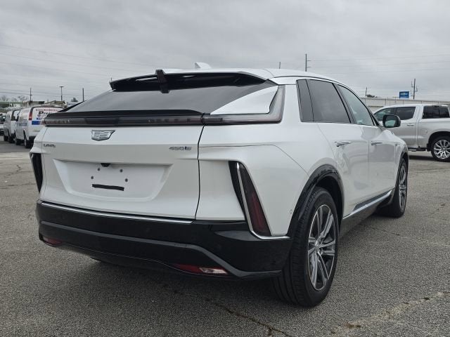 2024 Cadillac LYRIQ Luxury 1