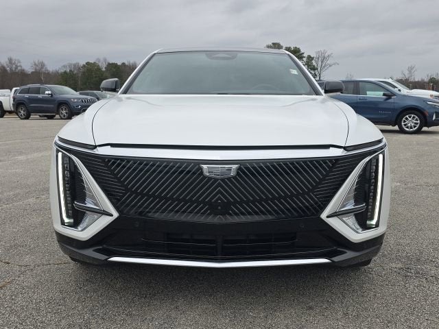 2024 Cadillac LYRIQ Luxury 1