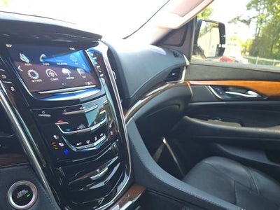 2019 Cadillac Escalade Luxury
