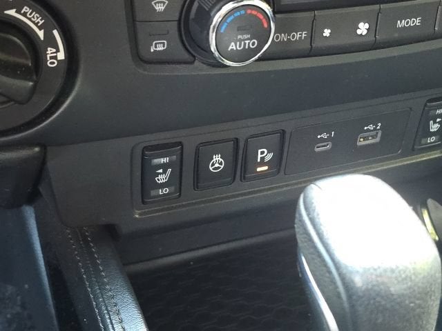 2022 Nissan Frontier Crew Cab PRO-4X 4x4