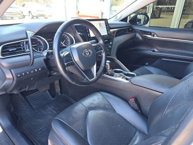 2022 Toyota Camry Hybrid XLE