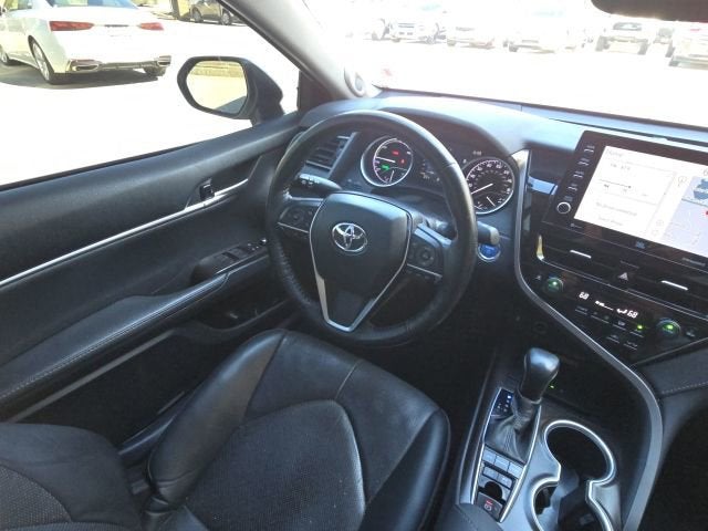 2022 Toyota Camry Hybrid XLE