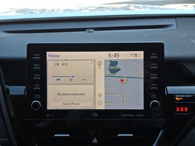 2022 Toyota Camry Hybrid XLE