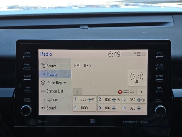 2022 Toyota Camry Hybrid XLE