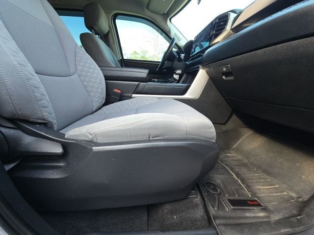 2022 Toyota Tundra 4WD SR5