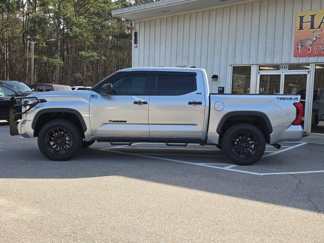 2022 Toyota Tundra 4WD SR5