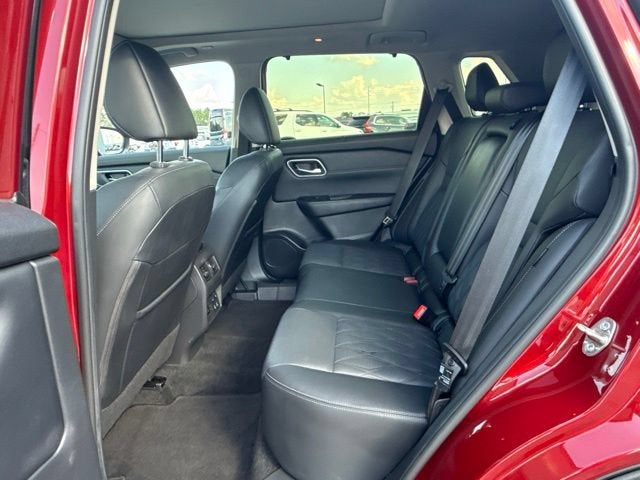 2025 Nissan Rogue Platinum FWD