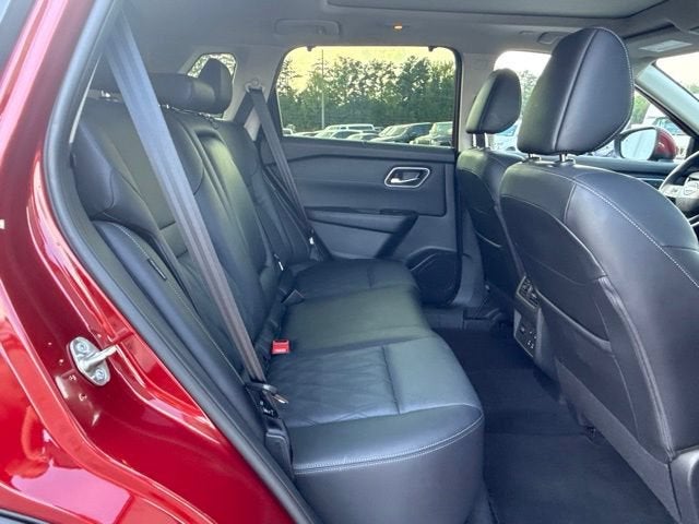 2025 Nissan Rogue Platinum FWD