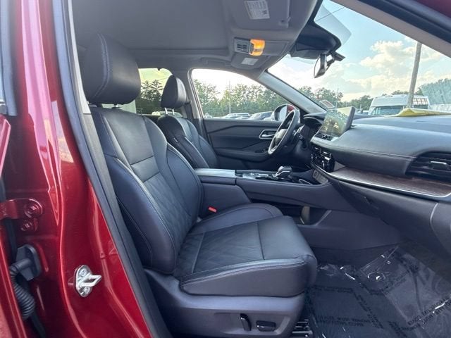 2025 Nissan Rogue Platinum FWD