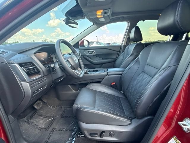 2025 Nissan Rogue Platinum FWD