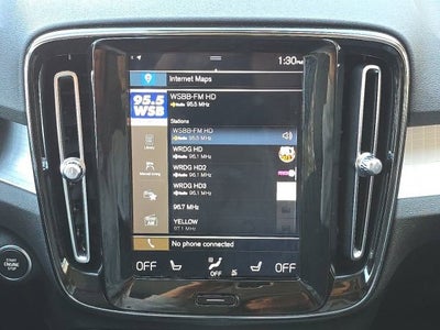 2020 Volvo XC40 Momentum