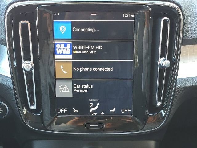 2020 Volvo XC40 Momentum