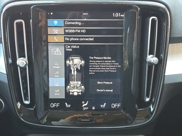 2020 Volvo XC40 Momentum