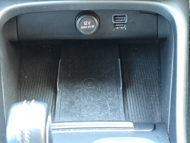 2020 Volvo XC40 Momentum