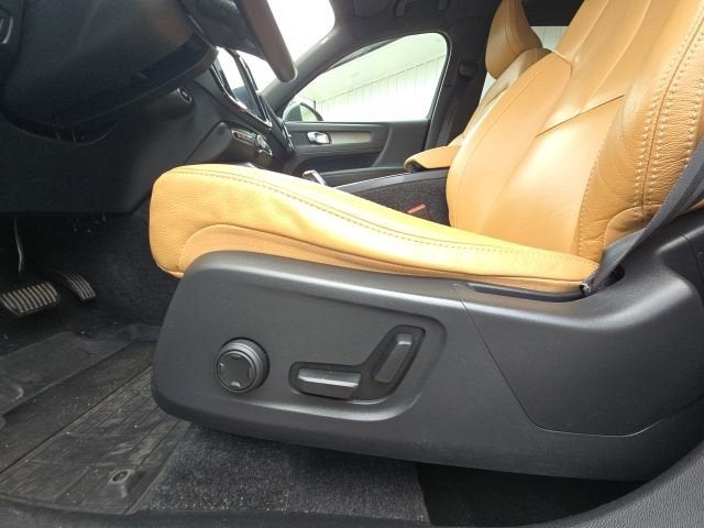 2019 Volvo XC40 Inscription