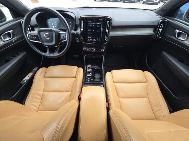 2019 Volvo XC40 Inscription
