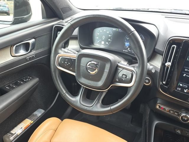 2019 Volvo XC40 Inscription