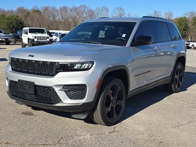 2023 Jeep Grand Cherokee Altitude
